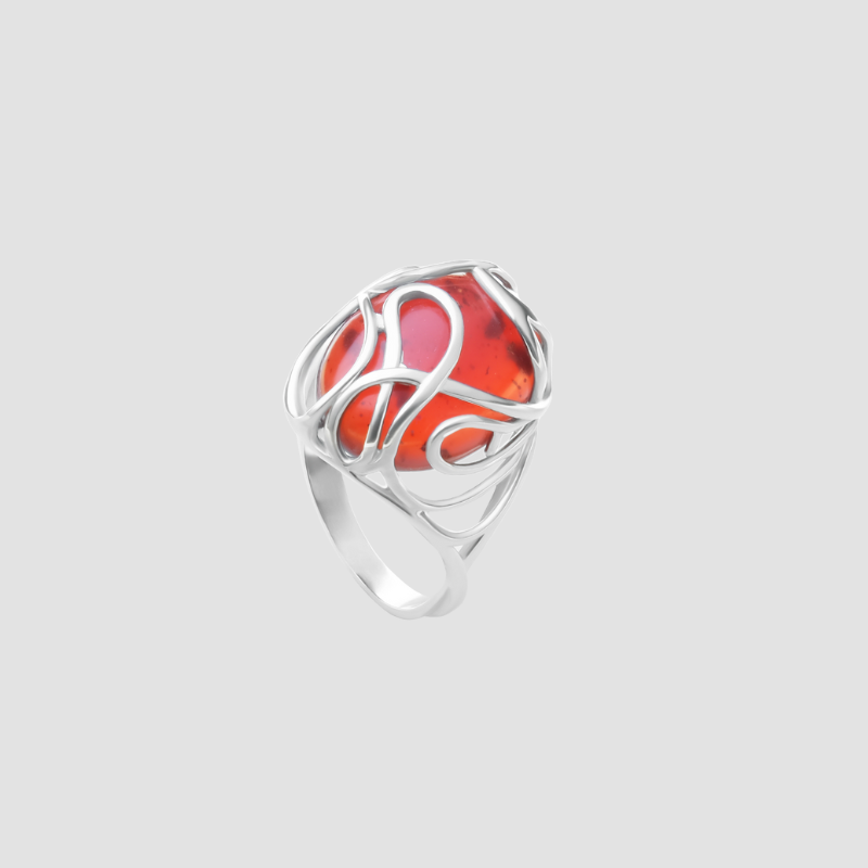 Ring with Amber